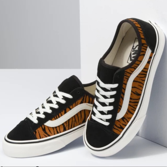 VANS | Animal Stripes Style 36 Decon SF Sneakers - Picture 2 of 8